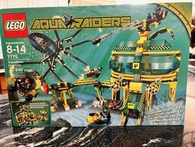 Lego 7775 - Aqua Raider Aquabase Invasion - New, Sealed - Retired