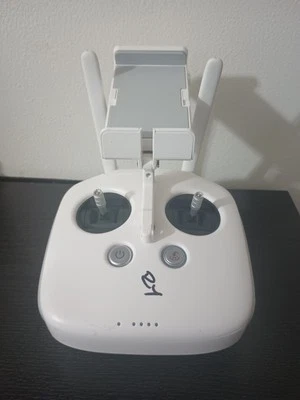 Drone para Câmera DJI Phantom 3 Advanced WM332A - Branco, PARA PEÇAS Apenas Como Na Imagem - Imagem 1 de 4