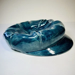 Ceramic Blue Denim Newsboy Hat Cap Trinket Dish Ashtray Vtg 1970s Trompe-l’oeil - Picture 1 of 12