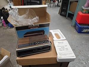 Vintage Juliette Digital Alarm Clock Radio Faux Wood Hong Kong FDC-2000 - Picture 1 of 15