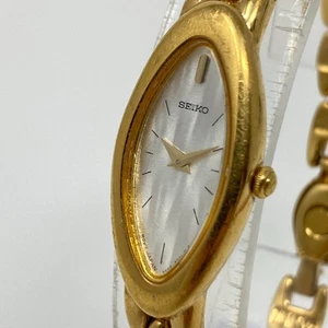 Vtg Seiko Watch Women 15mm Gold Tone 2E20-7201 Oval Silver Dial New Battery 7" - Picture 1 of 22