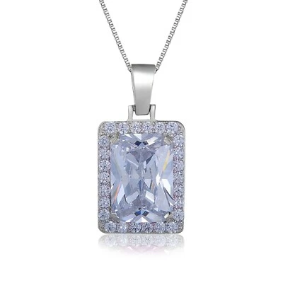 Starlite 10 ct Lab created Moissanite/Diamond  Emerald  Pendent - Image 1 of 4