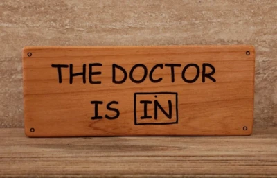 The Doctor Is In Wood Lucy plaque sign, Handmade, Snoopy, Woodstock, Peanuts - Image 1 of 4