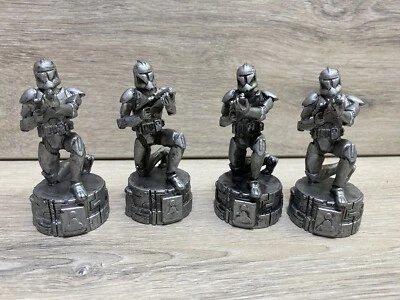 Parker Brothers Edición Saga Star Wars Juego de Ajedrez de 4 Peones Soldados de Tormenta Clon Foto 1 de 4