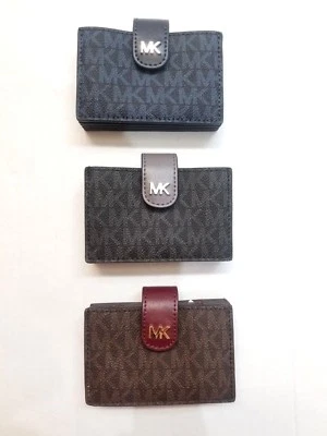 Estuche para tarjetas Michael Kors Signature plateado herrajes 32F8SF6D5B $88 en 3 colores nuevo con etiquetas Foto 1 de 4