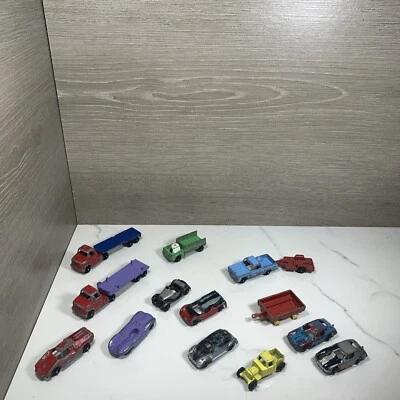 VINTAGE LARGE LOT OF 16 TOOTSIE TOY METAL CARS, TRAILERS, AND TRUCKS - Image 1 of 4