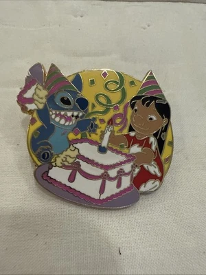 Pin Lilo & Stitch Disney Feliz Cumpleaños Pastel Fiesta Foto 1 de 3