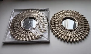 Hübsche kleine Wandspiegel, 2 Stück, neu, Blumen-Sonnen-Form - Bild 1 von 7