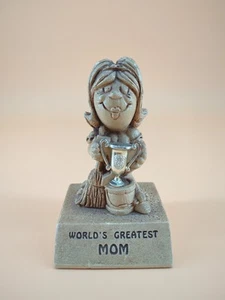 1970 World's Greatest Mom Figurine Trophy Paula Best Mother's Day Vintage Gift - Picture 1 of 7