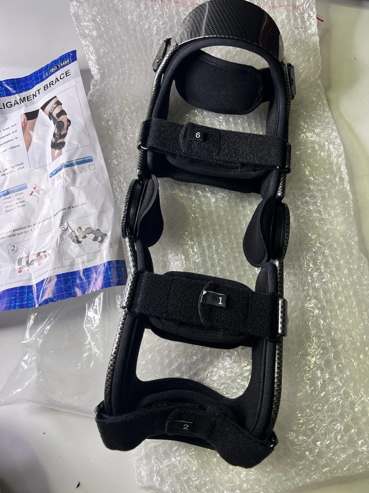 Breg Fusion  Knee Brace Left - 13485 - Image 1 of 4
