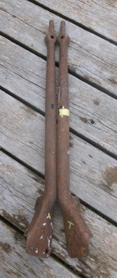1923 1924 1925 FORD MODEL T ROADSTER TOURING CAR WINDSHIELD STANCHIONS POSTS - Image 1 of 4
