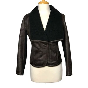 H by Halston Faux Shearling Motorcycle Jacket - Chocolate - Size 6 Trendy Brown - Bild 1 von 9