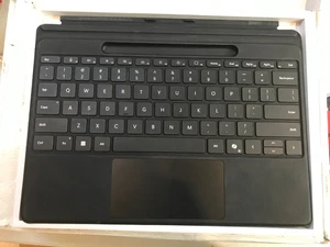 Microsoft Surface Pro Flex Keyboard for Pro 11th , Pro 9, & Pro 8 Defective #01 - Picture 1 of 3