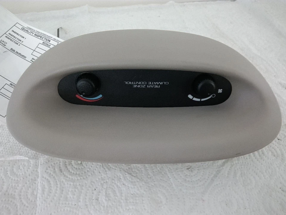 Control de temperatura AC techo trasero montado desde 01-07 CARAVANA 2351078 Foto 1 de 4