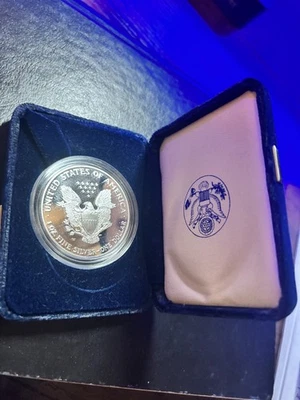 2001 US MINT AMERICAN SILVER EAGLE $1 DOLLAR 1 OZ .999 SILVER PROOF COIN - Image 1 of 4