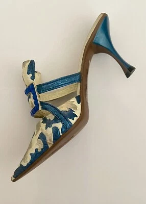 Вечерний изумруд в сапфире - только правильная обувь #25240 сертификат подлинности 2002 - Изображение 1 из 4