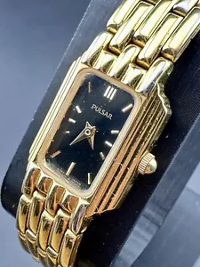 Working Vintage Pulsar Watch Women’s Petite Gold Tone Black Dial V810-X005 B5 - Picture 1 of 9
