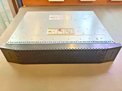 EMC Disk Enclosure 25-Slot SFF Expansion Array inc Bezels no Rails - 100-562-712 - Image 1 of 4