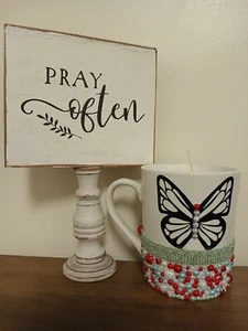 🦋Elegant Handmade Butterfly Blinged Out Candle🦋 - Picture 1 of 3