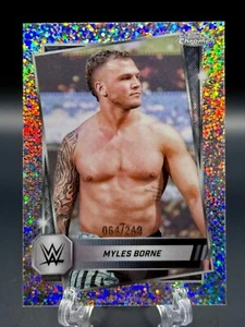 2025 Myles Borne Topps Chrome WWE Speckle Parallel #064/249 - Foto 1 di 2