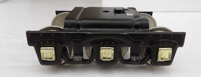 MTH LIONEL STANDARD GAUGE TINPLATE 6 WHEEL TRUCK NOS (with PICKUPS) BRASS - Image 1 of 3