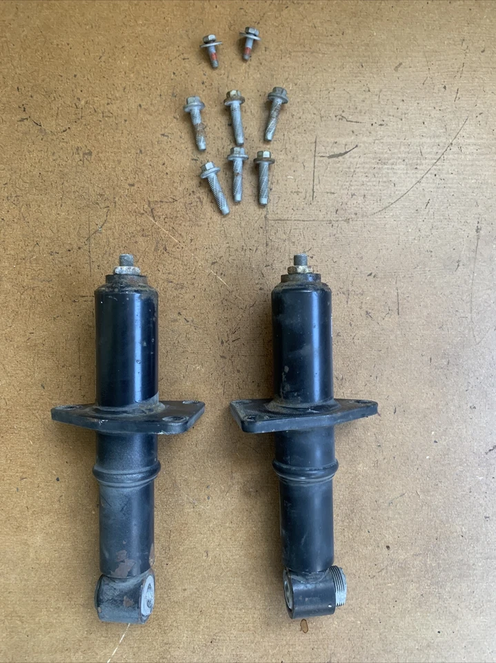 1993 年 JAGUAR XJ6 保险杠支柱能量吸收器左右前 BDC4637 — 第 1/4 张图片