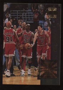 1996-97 Topps TSC Stadium Club GOLDEN MOMENTS Foil 70 WINS #GM3 Michael Jordan!