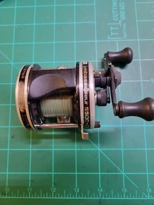 Abu Garcia Ambassadeur 5500 C3 Ultra Cast Reel Baitcasting Reel High Speed - Picture 1 of 8