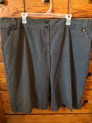 *GUC* Studio 1940 Black/White Pinstripe Capri Slacks - Size 24W - Image 1 of 4
