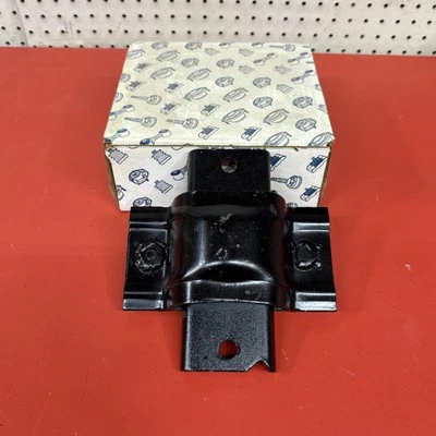 Крепление двигателя 2765 DEA переднее левое для грузовика F350 F250 F150 ручное F-350 - Изображение 1 из 4