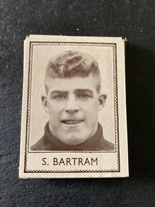 Barratt Famous Fooballers 1937/38/39 numbered #8 Sam Bartram Charlton Athletic - Picture 1 of 2