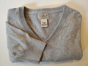 LL Bean Mens Size Large Gray Cotton Cashmere Blend V Neck Sweater A86* - Picture 1 of 7