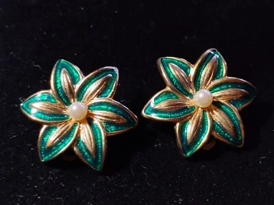 Ohrclips Blütenform Vergoldet Emaille und Perlen Durchmesser 33mm Vintage - Bild 1 von 4