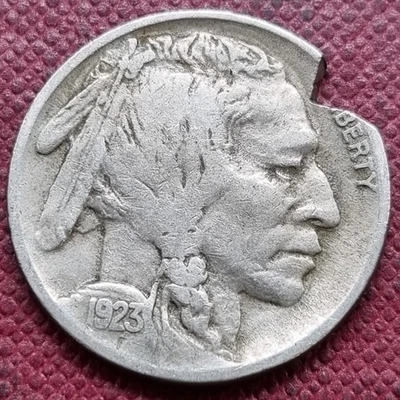 1923 Buffalo Nickel 5c Better Grade Cut #94914 - Image 1 of 2