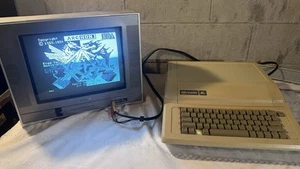 REFURBISHED Apple IIe Computer A2S2064 Tested Fully Working See Pics Vintage - Picture 1 of 13