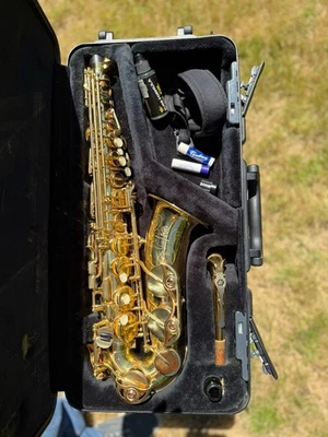 Yamaha Alto Saxophone - Image 1 of 4