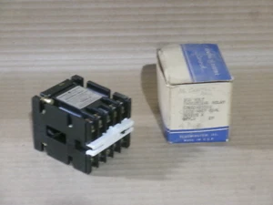 Nuevo relé industrial GE CR120A29702 300 voltios máximo 10 amperios máximo 115V 60CY AK - Imagen 1 de 4