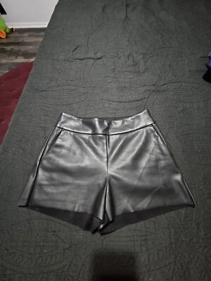 shorts express tamanho 2 - Imagem 1 de 4