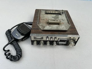 VINTAGE SEARS ROADTALKER 40 CB RADIO CM-6000LA MODEL 934-38081700 WITH MIC - Picture 1 of 9