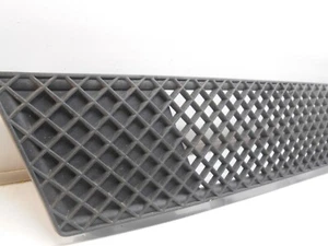 Genuine BMW 1 Series E82 E88 Front Bumper Lower Center Grill 7178710 OEM TX0110 - Picture 1 of 7