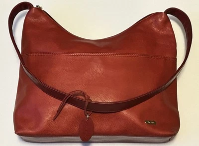Bolso de hombro Rolfs rojo de cuero genuino con cremallera Foto 1 de 4