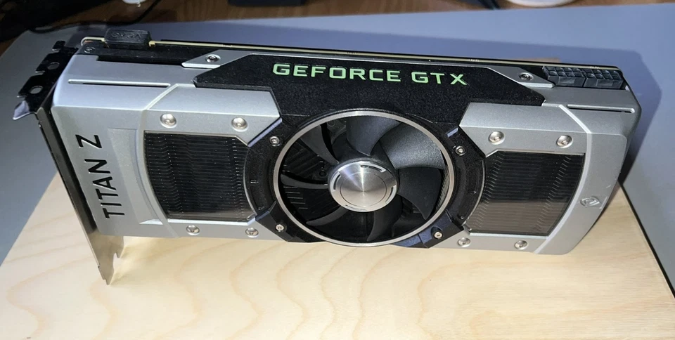 EVGA GeForce GTX TITAN Z (12G-P4-3990-KR) TESTED - Image 1 of 4