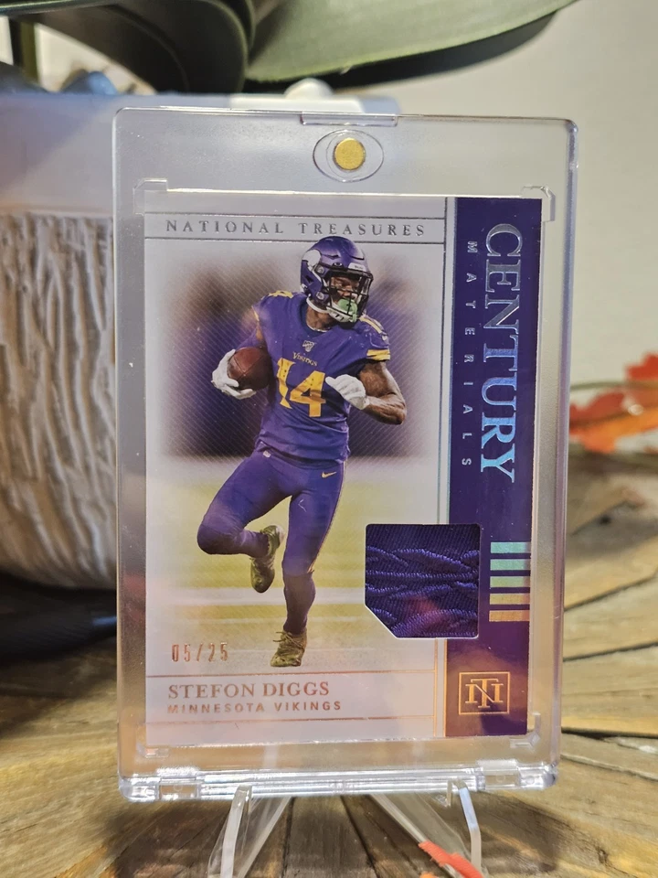 2019 Panini National Treasures Stefon Diggs Patch /25 - Image 1 of 1