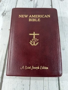 New American Bible St. Joseph Giant Print Catholic Edition 1992 Burgundy VGC! - Picture 1 of 16