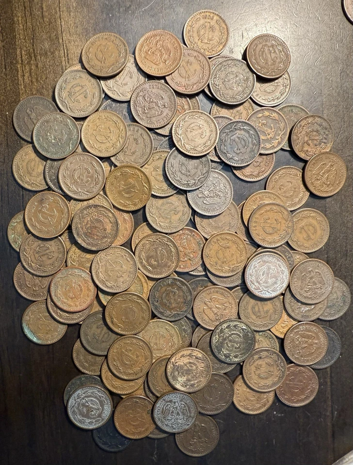 Lote de 120 monedas mexicanas de 1 centavo de 1906 a 1948 Foto 1 de 2