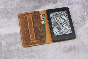 Women embossing leather kindle paperwhite case Tooled leather new Kindle case - Picture 1 of 8