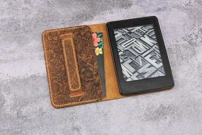 Women embossing leather kindle paperwhite case Tooled leather new Kindle case - Image 1 of 4