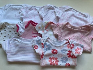 BABY BASIC VEST BUNDLE π Newborn Girls 10 Pieces Heart & Floral Prints - Picture 1 of 17