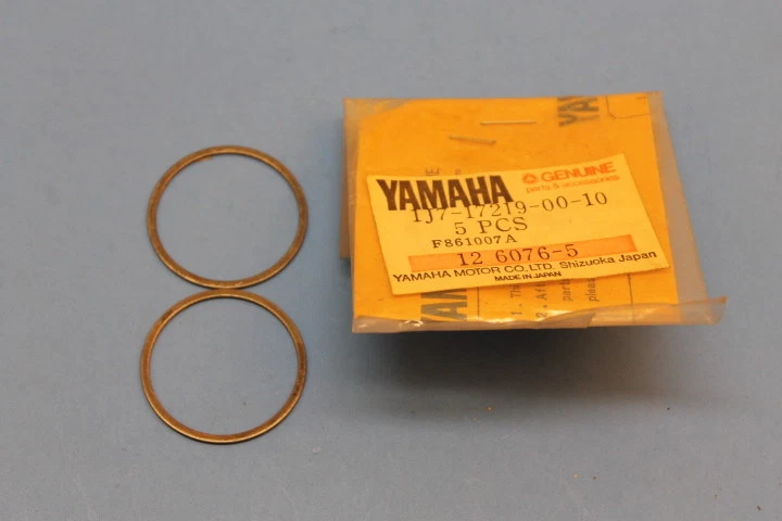 NOS Yamaha Transmission Shim QTY 2 1977-1979 XS750 PART# 1J7-17219-00-10 - Image 1 of 1