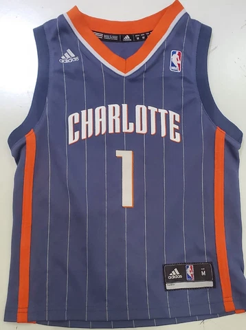 Kemba Walker #1 Charlotte Bobcats Adidas Youth Medium Jersey Cover